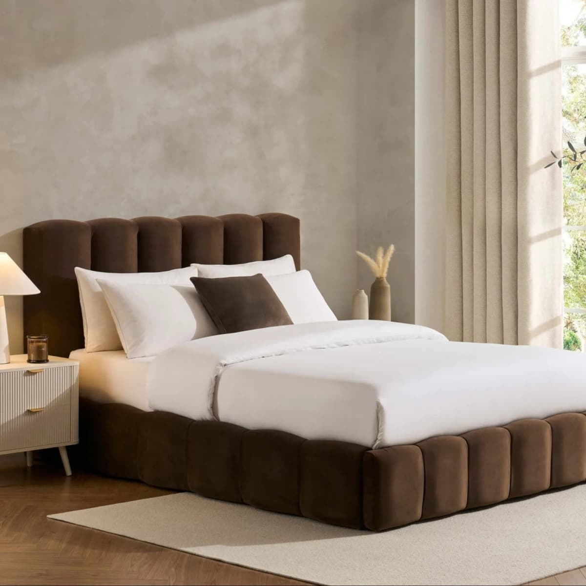 Cheshire Ottoman Storage Bed – Cappuccino