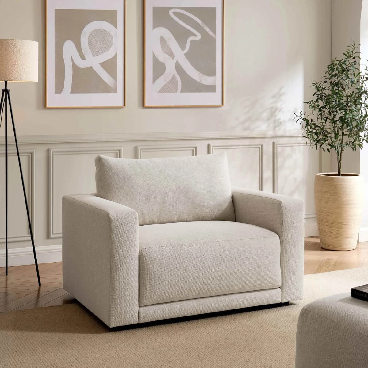 Chicago Loveseat